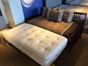 Here's the trundle popped up, side by side with the daybed!